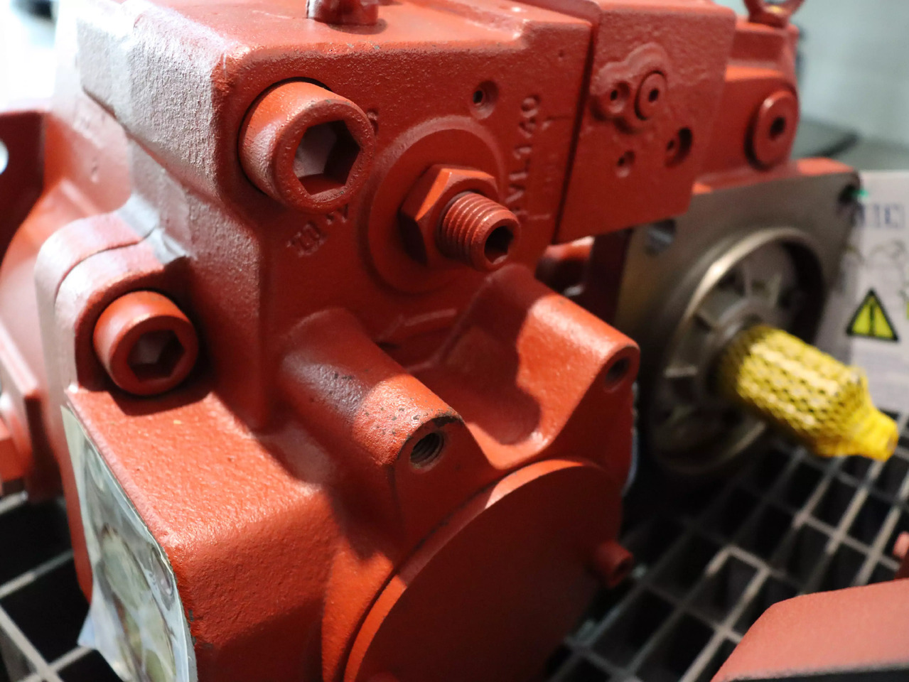 KAWASAKI K3VL140B-1NRSM-L01 H1 - Hidraulična pumpa za Građevinska mašina: slika 4 KAWASAKI K3VL140B-1NRSM-L01 H1 - Hidraulična pumpa za Građevinska mašina: slika 4