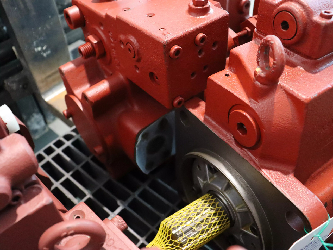 Kawasaki K3VL140B-1NRSM-L01 H1 - Hidraulična pumpa za Građevinska mašina: slika 2 Kawasaki K3VL140B-1NRSM-L01 H1 - Hidraulična pumpa za Građevinska mašina: slika 2