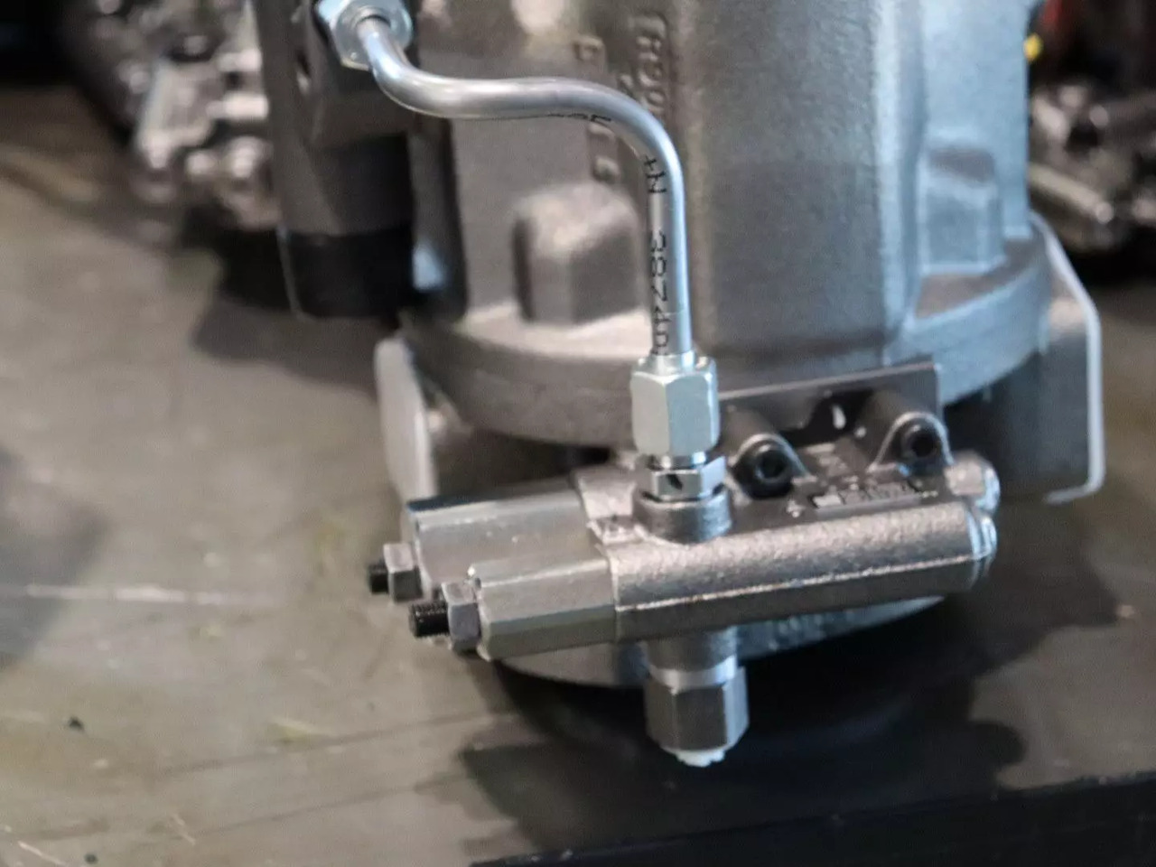 REXROTH A10VO28DFLR/31L-VSC62K01 - Hidraulična pumpa za Građevinska mašina: slika 4 REXROTH A10VO28DFLR/31L-VSC62K01 - Hidraulična pumpa za Građevinska mašina: slika 4