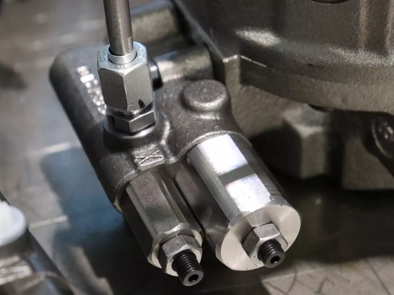 REXROTH A10VO28DFLR/31R-VSC62K01 - Hidraulični motor za Građevinska mašina: slika 2 REXROTH A10VO28DFLR/31R-VSC62K01 - Hidraulični motor za Građevinska mašina: slika 2