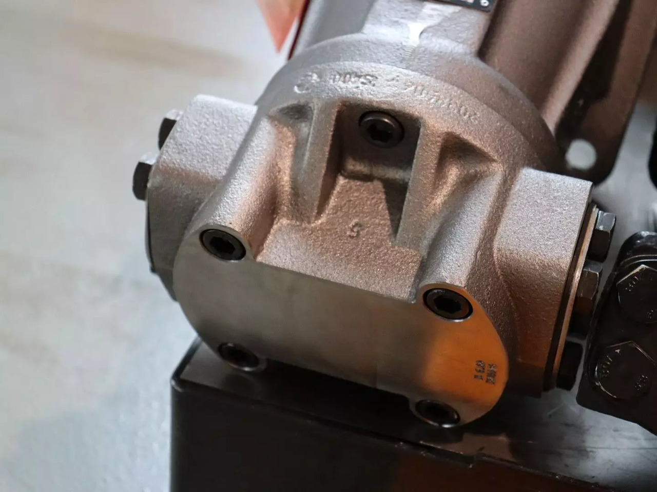 REXROTH A2FM107/61W-VAB020 - Hidraulični motor za Građevinska mašina: slika 3 REXROTH A2FM107/61W-VAB020 - Hidraulični motor za Građevinska mašina: slika 3
