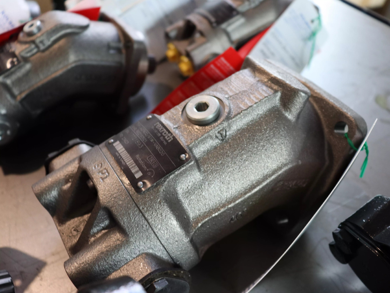 REXROTH A2FM63/61W-VAB020 - Hidraulični motor za Industrijska oprema: slika 2 REXROTH A2FM63/61W-VAB020 - Hidraulični motor za Industrijska oprema: slika 2
