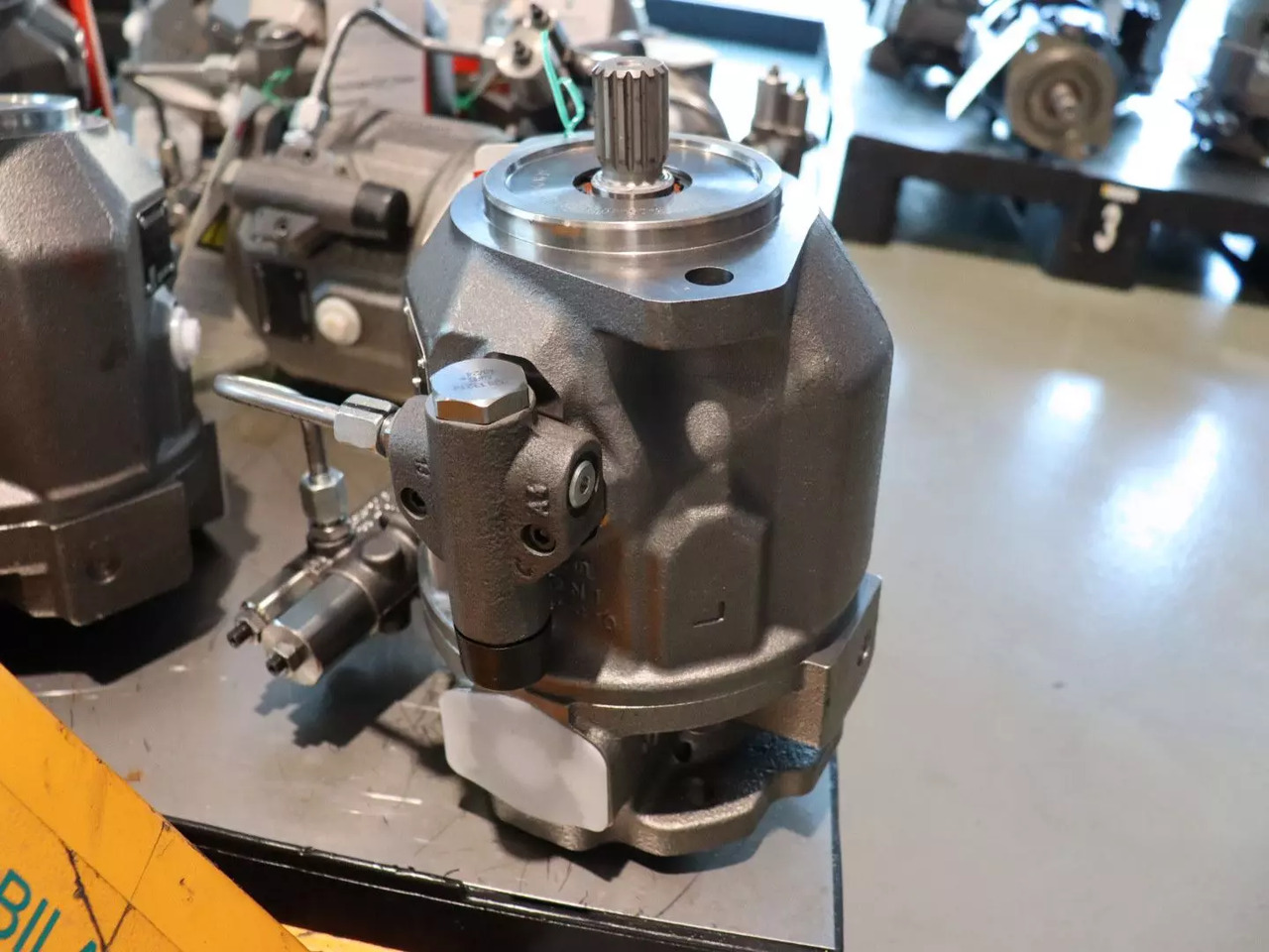 REXROTH A10VO45DFLR/31R-VSC62K01 - Rezervni deo za Građevinska mašina: slika 2 REXROTH A10VO45DFLR/31R-VSC62K01 - Rezervni deo za Građevinska mašina: slika 2