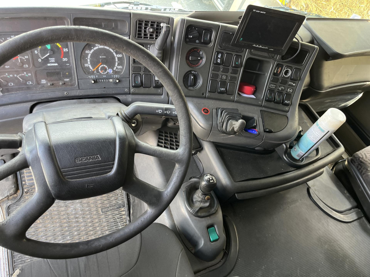 SCANIA R144 LA4X2NA 530 - Tegljač: slika 5 SCANIA R144 LA4X2NA 530 - Tegljač: slika 5