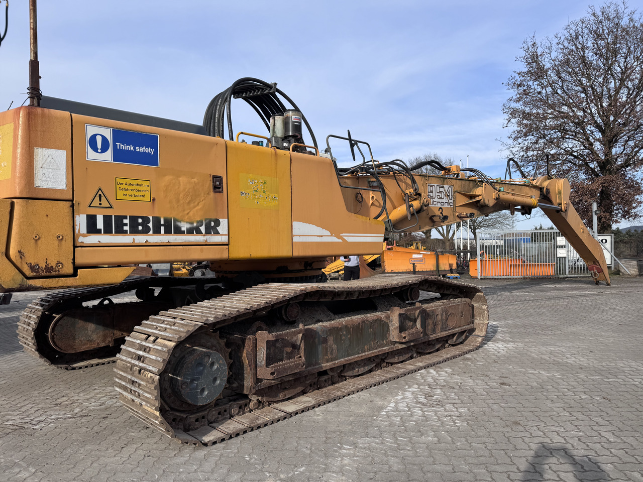 LIEBHERR R954BHDW material handler with elevation cab - Bager za obradu otpada/ Industrije: slika 3 LIEBHERR R954BHDW material handler with elevation cab - Bager za obradu otpada/ Industrije: slika 3
