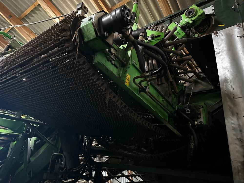 AVR SPIRIT 8200 - Kombajn: slika 3 AVR SPIRIT 8200 - Kombajn: slika 3