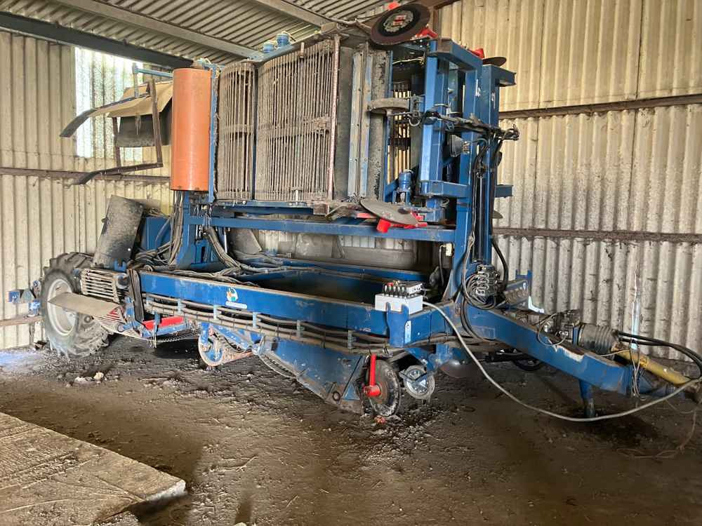 ASA-Lift ASA-Lift, WR300, Triple Bed Windrower - Kombajn za grožđe: slika 1 ASA-Lift ASA-Lift, WR300, Triple Bed Windrower - Kombajn za grožđe: slika 1