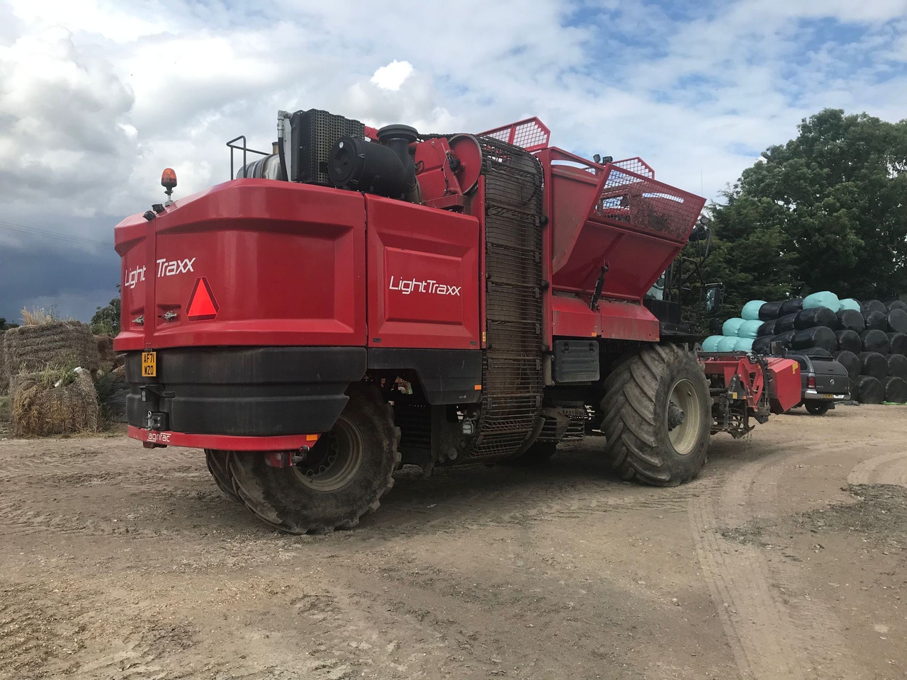 Agrifac Agrifac Lightraxx Self-Propelled Sugarbeet Harvester - Oprema za obradu zemljišta: slika 1 Agrifac Agrifac Lightraxx Self-Propelled Sugarbeet Harvester - Oprema za obradu zemljišta: slika 1