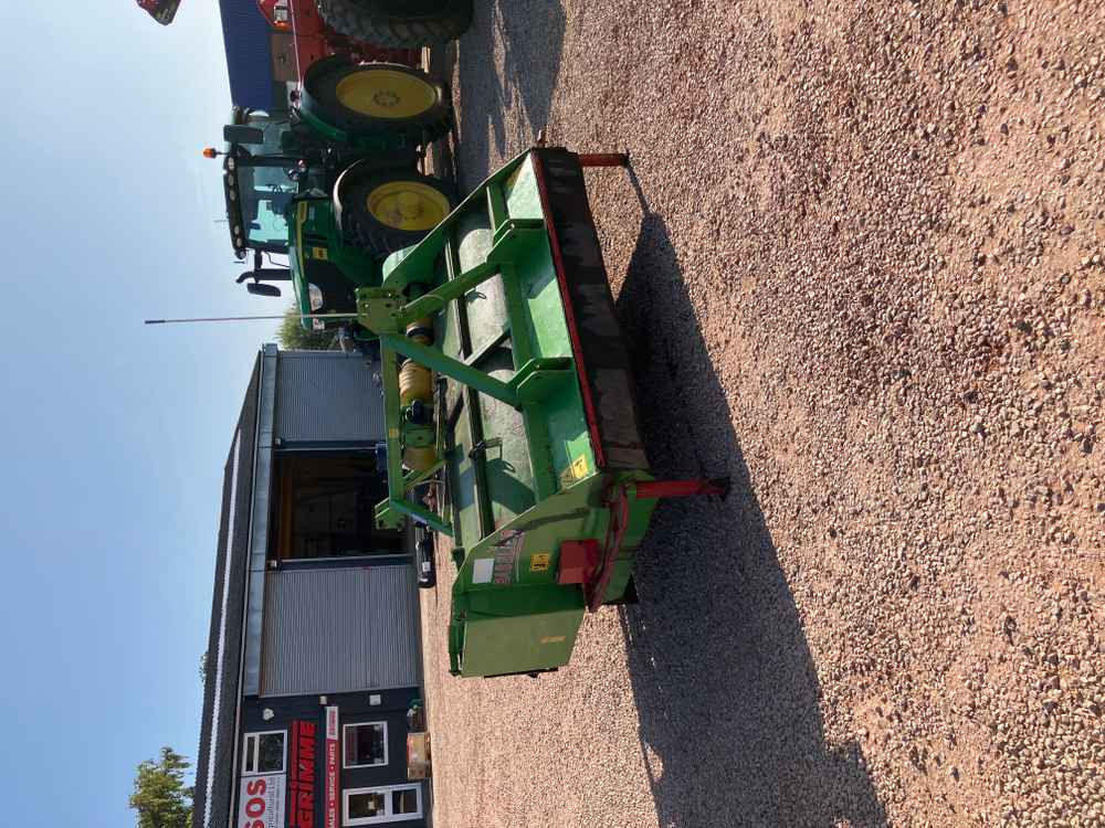 Baselier Baselier 2LKA190 2 Row Front Mounted Potato Topper - Kombajn: slika 1 Baselier Baselier 2LKA190 2 Row Front Mounted Potato Topper - Kombajn: slika 1
