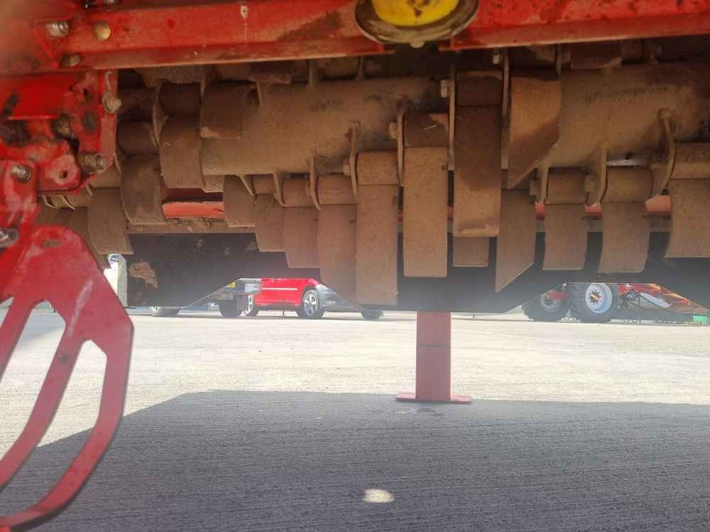 Grimme Grimme HT 200 Front Mounted Self-Propelled Topper - Kombajn: slika 5 Grimme Grimme HT 200 Front Mounted Self-Propelled Topper - Kombajn: slika 5