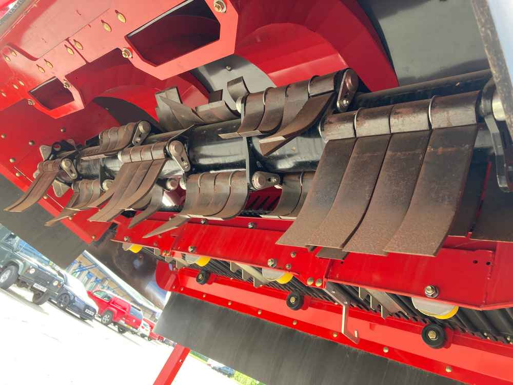 Grimme Grimme HT 210 Front Mounted Self-Propelled Topper - Kombajn: slika 2 Grimme Grimme HT 210 Front Mounted Self-Propelled Topper - Kombajn: slika 2