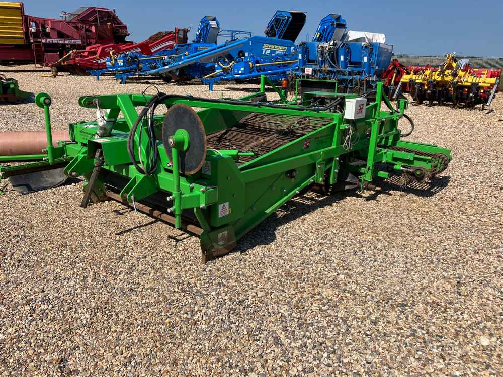 Jones Onion Windrower - Kombajn za grožđe: slika 2 Jones Onion Windrower - Kombajn za grožđe: slika 2