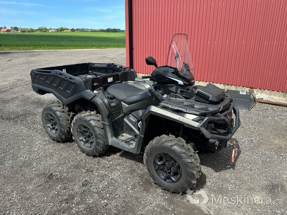 BRP Can-Am Outlander Max 6x6 XU+ 1000 Can-Am Outlander Max 6x6 XU+ 1000 - ATV/ Četvorotočkaš: slika 1 BRP Can-Am Outlander Max 6x6 XU+ 1000 Can-Am Outlander Max 6x6 XU+ 1000 - ATV/ Četvorotočkaš: slika 1
