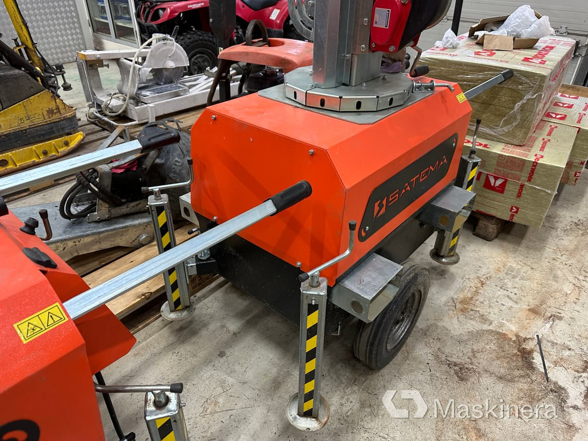 Belysningsmast Satema X-Chain 4x230 W - Toranj za osvetljenje: slika 2 Belysningsmast Satema X-Chain 4x230 W - Toranj za osvetljenje: slika 2