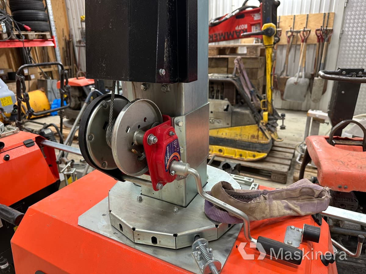 Belysningsmast Satema X-Chain 4x230 W - Toranj za osvetljenje: slika 5 Belysningsmast Satema X-Chain 4x230 W - Toranj za osvetljenje: slika 5