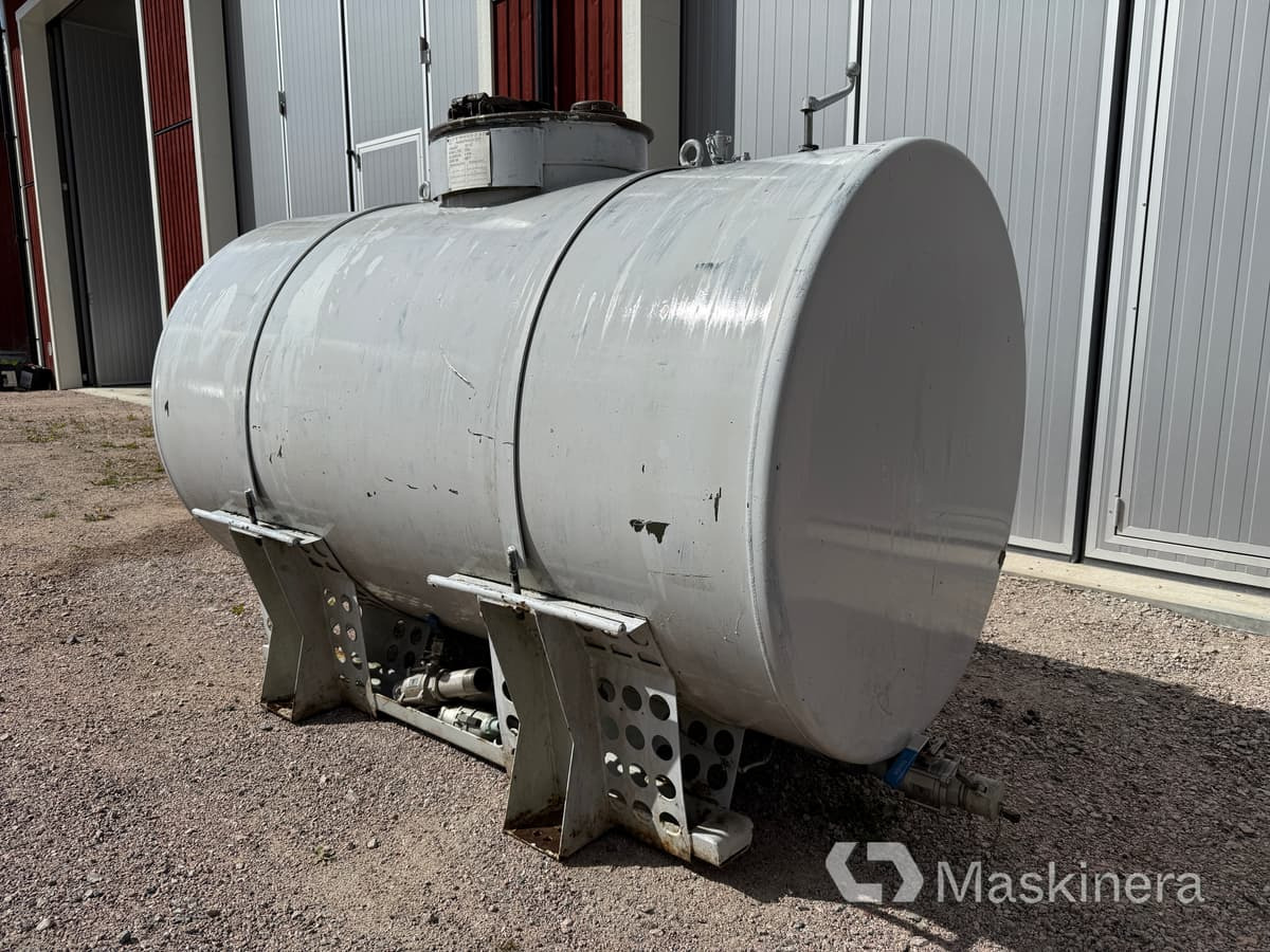 Dieseltank Aluminium 2000 liter - Rezervoar za skladištenje: slika 1 Dieseltank Aluminium 2000 liter - Rezervoar za skladištenje: slika 1