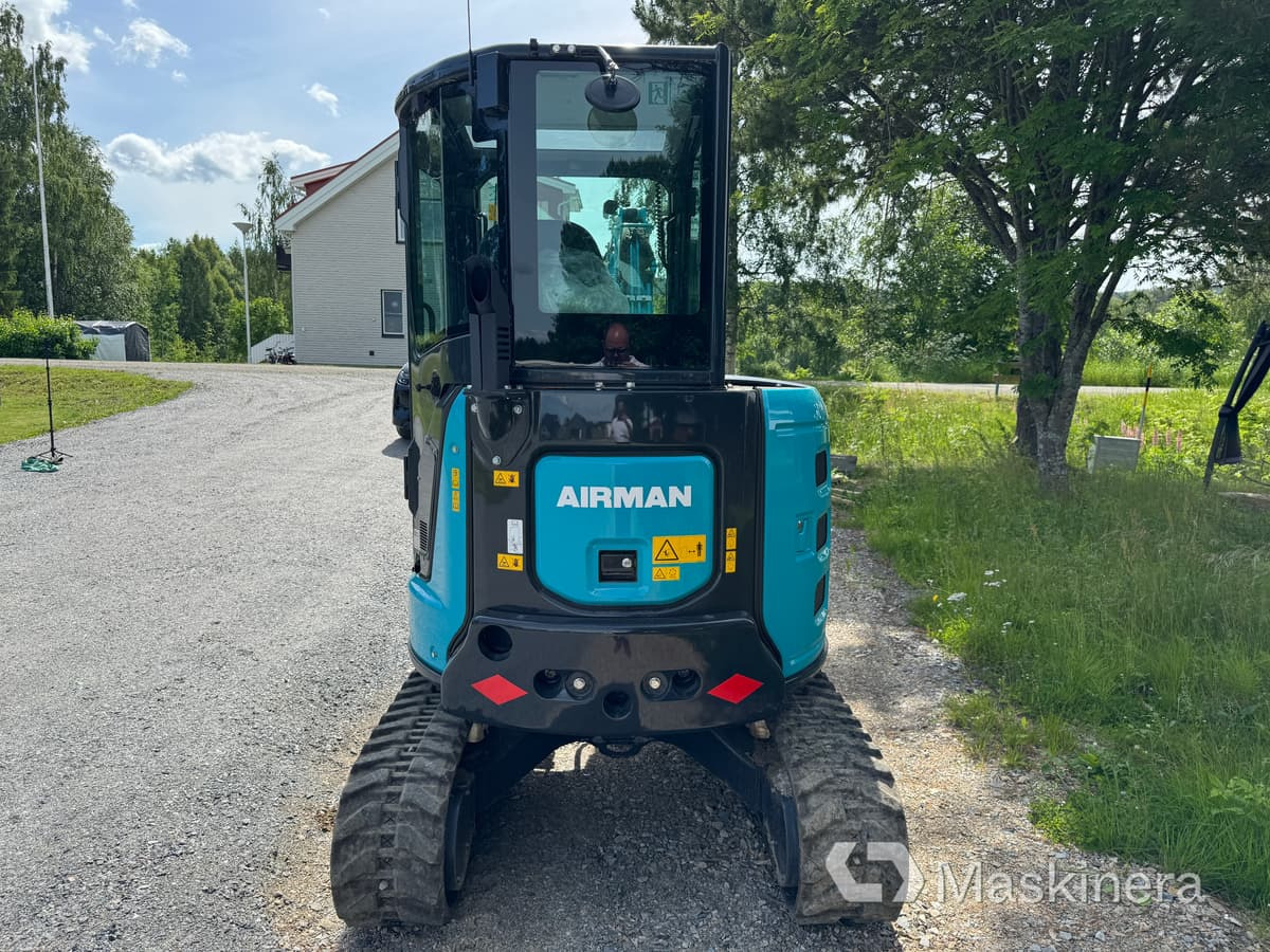 Grävmaskin Airman AX33u-7 med tillbehör - Bager guseničar: slika 4 Grävmaskin Airman AX33u-7 med tillbehör - Bager guseničar: slika 4