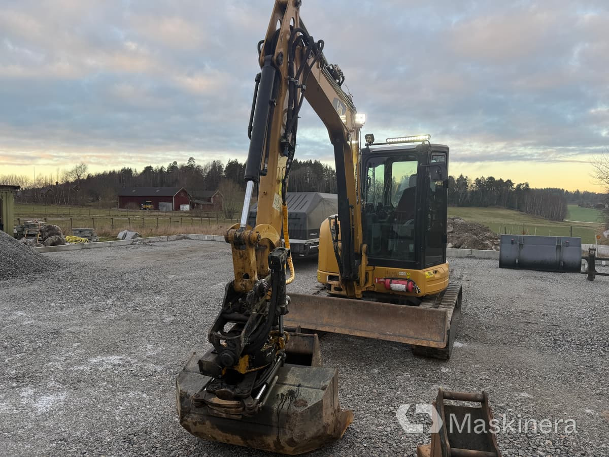 Grävmaskin CAT 305E2 CR med tillbehör - Bager guseničar: slika 2 Grävmaskin CAT 305E2 CR med tillbehör - Bager guseničar: slika 2
