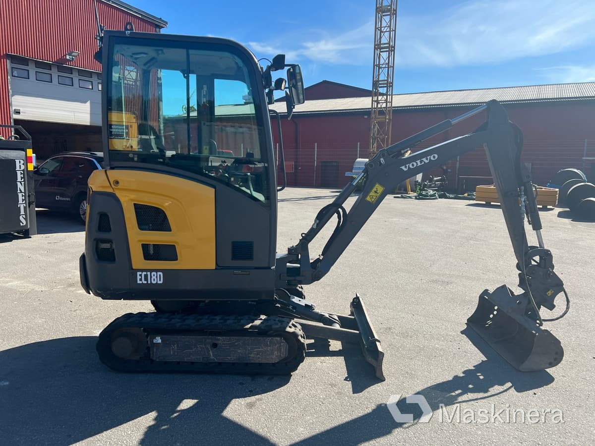 Grävmaskin Volvo EC18D med maskintrailer och redskap - Bager guseničar: slika 5 Grävmaskin Volvo EC18D med maskintrailer och redskap - Bager guseničar: slika 5