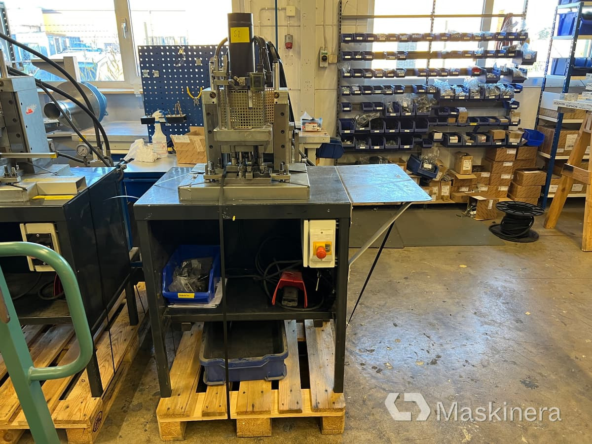 Hydraulisk press Santas Mekaniska DS88 - Apkant presa: slika 1 Hydraulisk press Santas Mekaniska DS88 - Apkant presa: slika 1