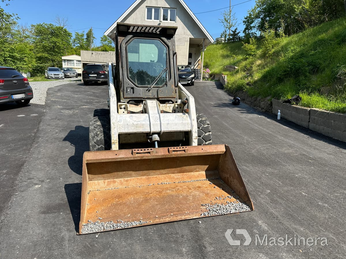 Kompaktlastare BobCat 863 - Mini utovarivač: slika 2 Kompaktlastare BobCat 863 - Mini utovarivač: slika 2