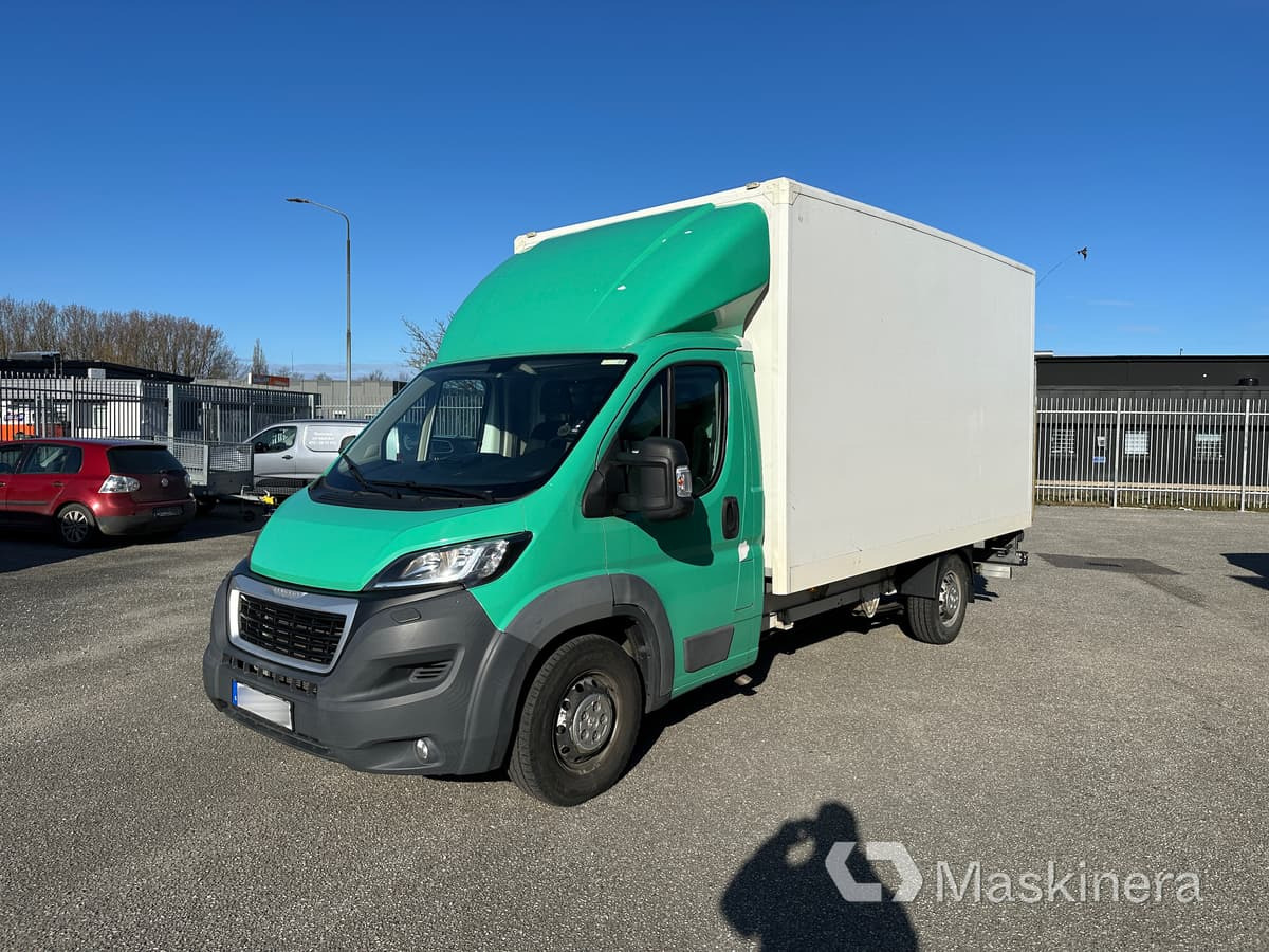 Lastbil Peugeot Boxer 2017 - Dostavno vozilo sa zatvorenim sandukom: slika 1 Lastbil Peugeot Boxer 2017 - Dostavno vozilo sa zatvorenim sandukom: slika 1