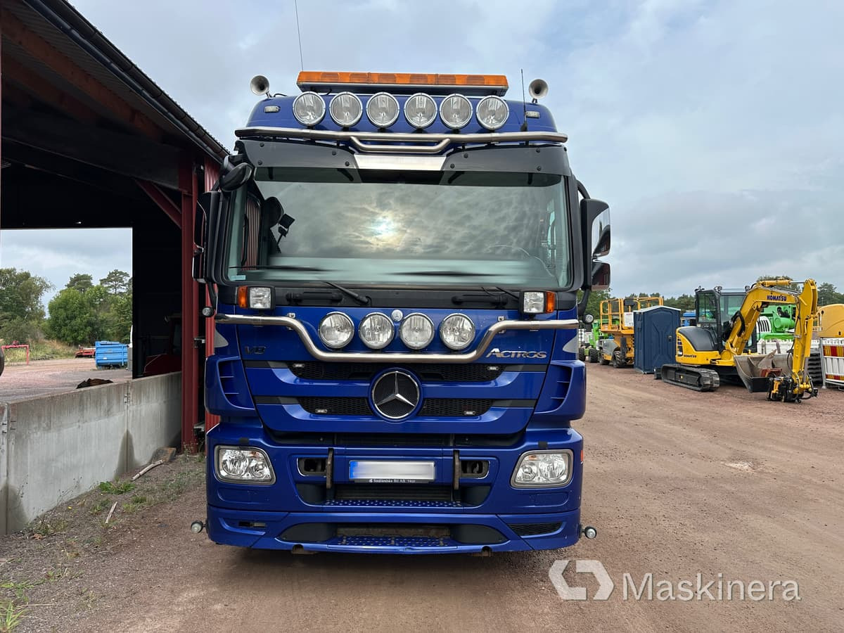Mercedes Benz 930.24 3260L Krokbil Mercedes Benz 3260L med Cameleont - Kamion sa hidrauličnom kukom: slika 2 Mercedes Benz 930.24 3260L Krokbil Mercedes Benz 3260L med Cameleont - Kamion sa hidrauličnom kukom: slika 2