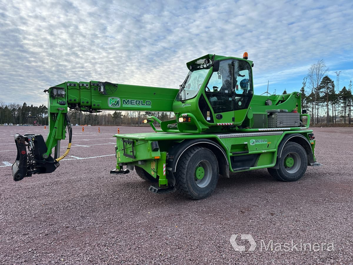 Merlo Roto 60.24 MCSS Teleskoplastare Merlo Roto 60.24 - Teleskopski upravljač: slika 1 Merlo Roto 60.24 MCSS Teleskoplastare Merlo Roto 60.24 - Teleskopski upravljač: slika 1