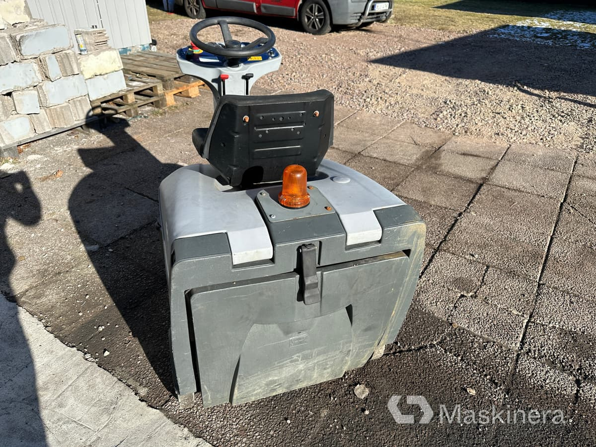 Nilfisk SR1000S B Sopmaskin Nilfisk SR1000S - Autočistilica: slika 4 Nilfisk SR1000S B Sopmaskin Nilfisk SR1000S - Autočistilica: slika 4