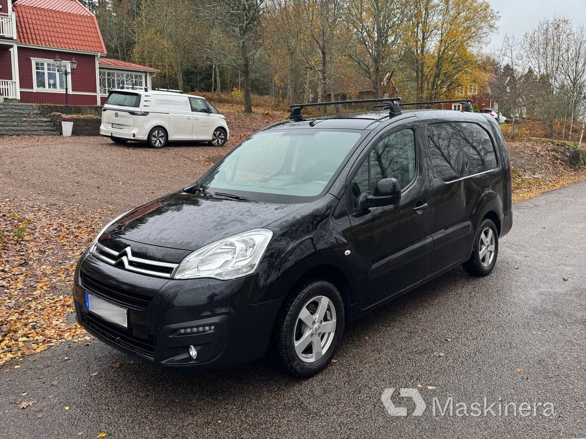 Skåpbil Citroen Berlingo - Mali kombi: slika 1 Skåpbil Citroen Berlingo - Mali kombi: slika 1
