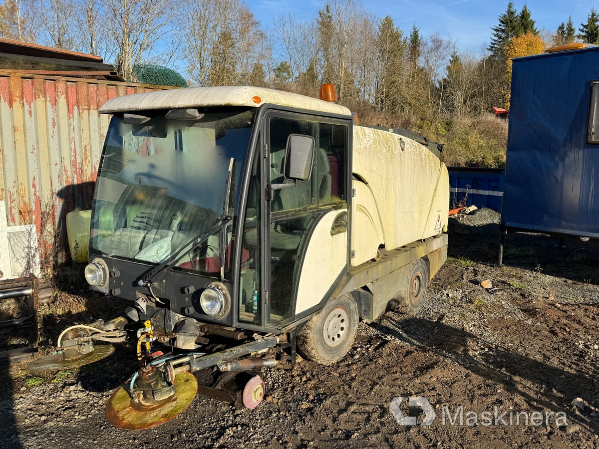 Sopmaskin Johnston Compact 142A 101T (Rep. objekt) - Autočistilica: slika 1 Sopmaskin Johnston Compact 142A 101T (Rep. objekt) - Autočistilica: slika 1