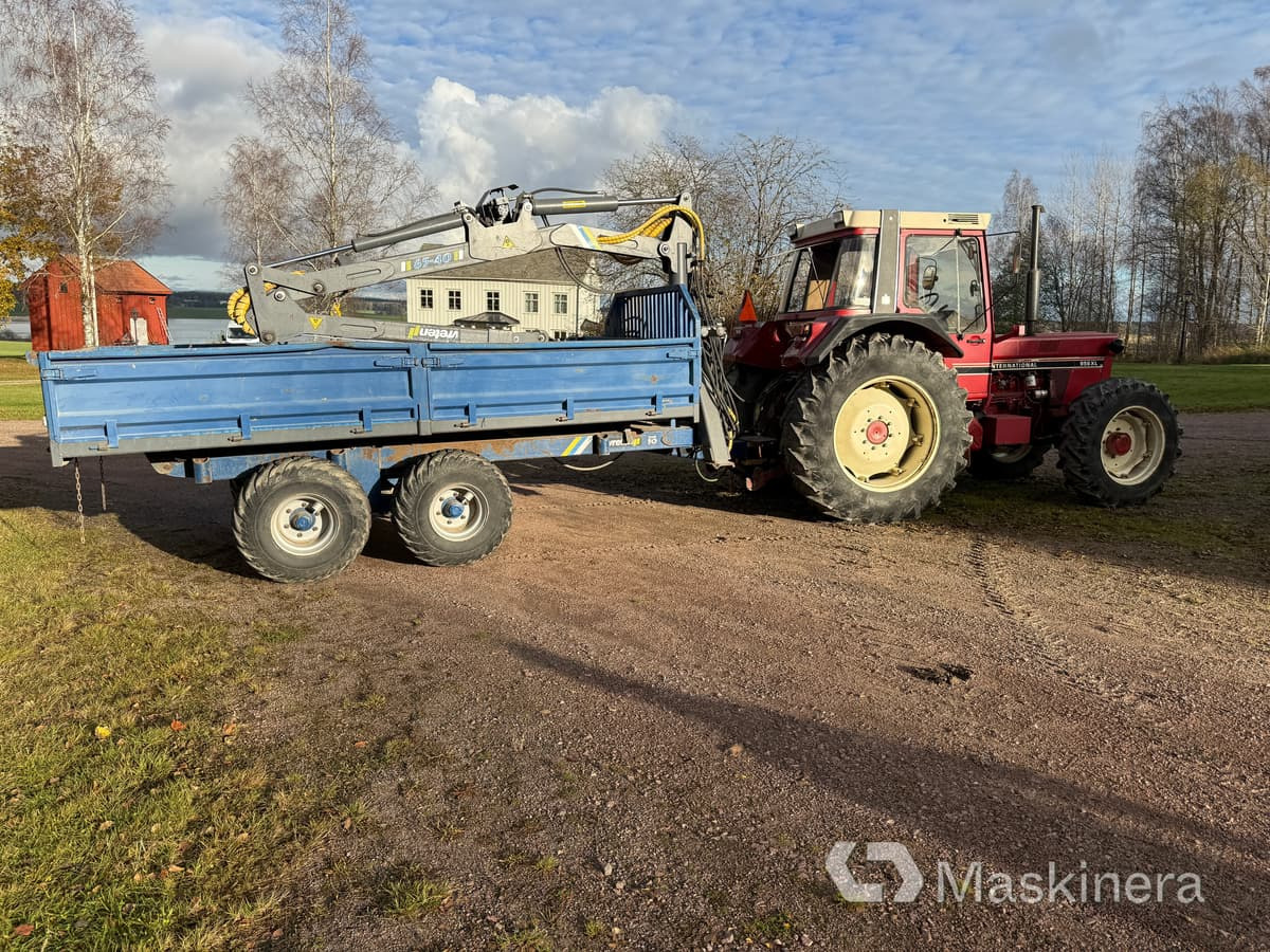 Traktor International 956 AXL med skogsvagn och kran - Traktor: slika 2 Traktor International 956 AXL med skogsvagn och kran - Traktor: slika 2