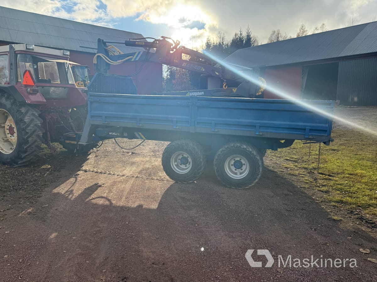 Traktor International 956 AXL med skogsvagn och kran - Traktor: slika 5 Traktor International 956 AXL med skogsvagn och kran - Traktor: slika 5