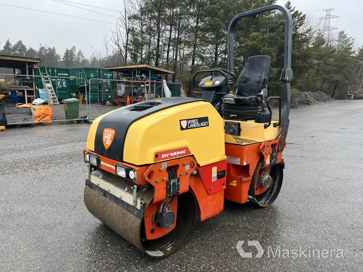 Vält Dynapac CC1100 - Valjak za puteve: slika 1 Vält Dynapac CC1100 - Valjak za puteve: slika 1