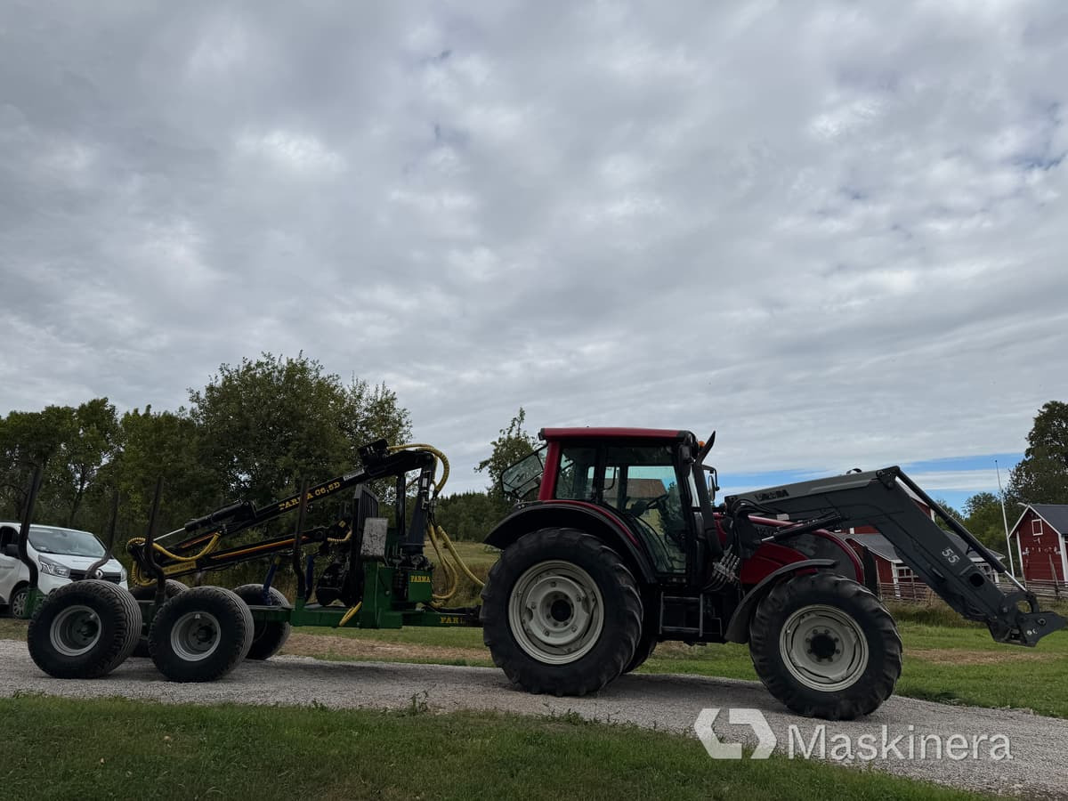 Valtra N121 & Farma CT 6,5-12 Traktor Valtra N121 Advance med frontlastare & Skogskärra Farma T12 - Traktor: slika 5 Valtra N121 & Farma CT 6,5-12 Traktor Valtra N121 Advance med frontlastare & Skogskärra Farma T12 - Traktor: slika 5
