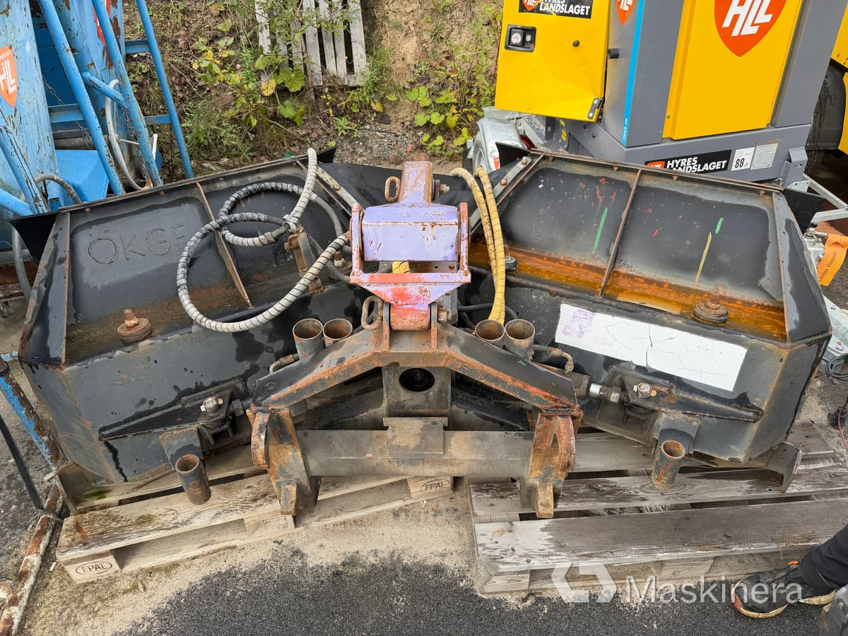 Vikplog Holms KHV-240 Trima fäste - Raonik za sneg: slika 1 Vikplog Holms KHV-240 Trima fäste - Raonik za sneg: slika 1