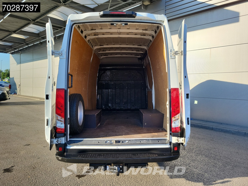 Iveco Daily 35C14 L2H2 3,5t Trekhaak Airco Cruise Euro6 L2 12m3 Airco Trekhaak Cruise control - Furgon: slika 3 Iveco Daily 35C14 L2H2 3,5t Trekhaak Airco Cruise Euro6 L2 12m3 Airco Trekhaak Cruise control - Furgon: slika 3