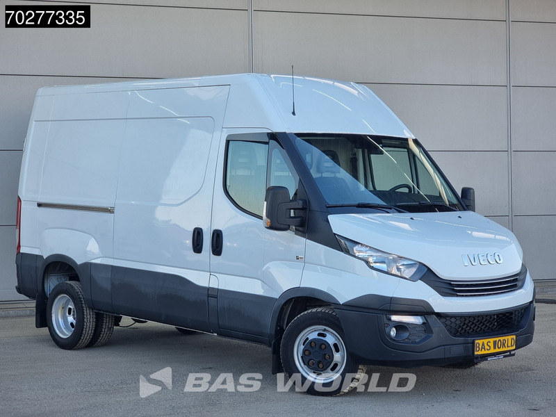 Iveco Daily 35C16 Automaat L2H2 160PK Dubbellucht 3,5t Trekhaak Airco Cruise L2 10m3 Airco Trekhaak Cruise control - Furgon: slika 3 Iveco Daily 35C16 Automaat L2H2 160PK Dubbellucht 3,5t Trekhaak Airco Cruise L2 10m3 Airco Trekhaak Cruise control - Furgon: slika 3