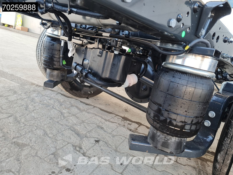 Iveco Daily 35C18 3.0L Automaat Luchtvering Laadklep Zijdeur Dubbellucht Bakwagen 180PK LED Airco Cruise Camera Lat om Lat D'Hollandia Euro6 - Dostavno vozilo sa zatvorenim sandukom: slika 5 Iveco Daily 35C18 3.0L Automaat Luchtvering Laadklep Zijdeur Dubbellucht Bakwagen 180PK LED Airco Cruise Camera Lat om Lat D'Hollandia Euro6 - Dostavno vozilo sa zatvorenim sandukom: slika 5
