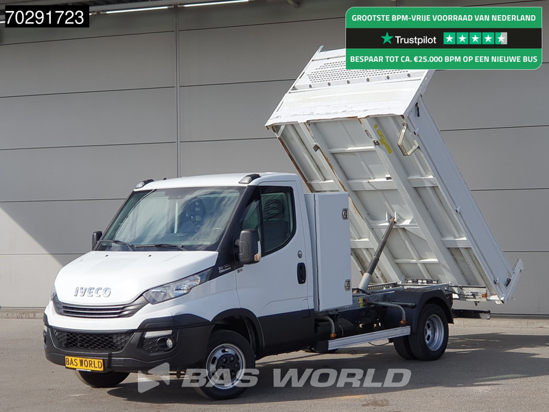 Iveco Daily 35C18 3.0L Automaat Open Laadbak met Kist Dubbellucht 3,5t Trekhaak Airco Euro6 Pritsche Pickup Open Box 2m3 Airco Trekhaak Crui - Dostavno vozilo sa otvorenom sandukom: slika 1 Iveco Daily 35C18 3.0L Automaat Open Laadbak met Kist Dubbellucht 3,5t Trekhaak Airco Euro6 Pritsche Pickup Open Box 2m3 Airco Trekhaak Crui - Dostavno vozilo sa otvorenom sandukom: slika 1