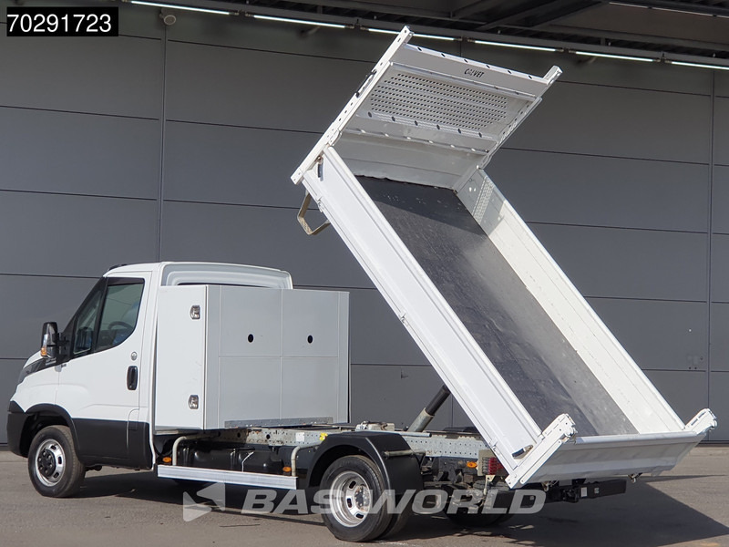 Iveco Daily 35C18 3.0L Automaat Open Laadbak met Kist Dubbellucht 3,5t Trekhaak Airco Euro6 Pritsche Pickup Open Box 2m3 Airco Trekhaak Crui - Dostavno vozilo sa otvorenom sandukom: slika 2 Iveco Daily 35C18 3.0L Automaat Open Laadbak met Kist Dubbellucht 3,5t Trekhaak Airco Euro6 Pritsche Pickup Open Box 2m3 Airco Trekhaak Crui - Dostavno vozilo sa otvorenom sandukom: slika 2