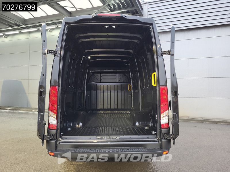 Furgon novi Iveco Daily 35C21 210PK 3.0L Black Edition 2025 model ACC LED Camera L2 12m3 Airco: slika 7