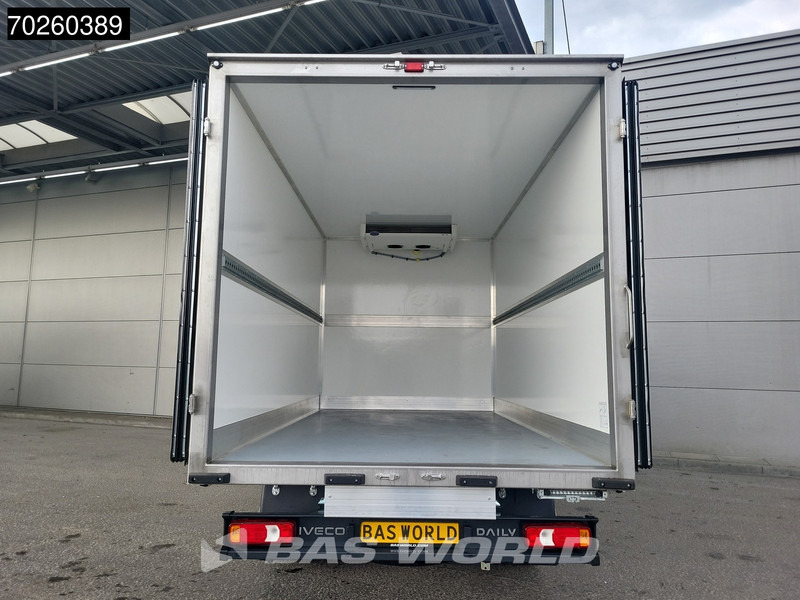 Iveco Daily 35C21 3.0L Koelwagen Vries Carrier Xarios 350 230V stekker CarPlay Airco ACC Koel Koeler Vriezer Vrieswagen Kühler Bakwagen Kühl - Dostavno vozilo hladnjača: slika 3 Iveco Daily 35C21 3.0L Koelwagen Vries Carrier Xarios 350 230V stekker CarPlay Airco ACC Koel Koeler Vriezer Vrieswagen Kühler Bakwagen Kühl - Dostavno vozilo hladnjača: slika 3