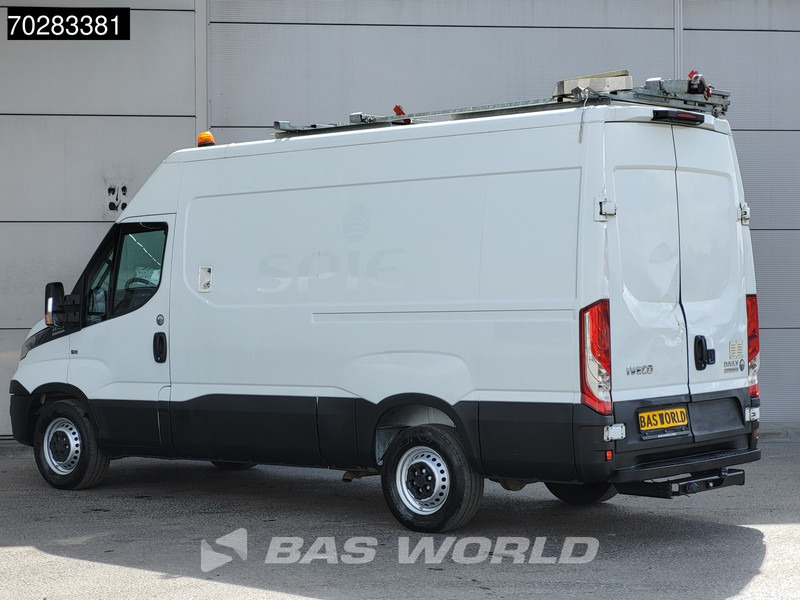 Iveco Daily 35S14 Automaat L2H2 3,5t Trekhaak Airco Cruise Camera Werkplaatsinrichting Euro6 Tankinstallatie Servicewagen L2 12m3 Airco Trek - Furgon: slika 3 Iveco Daily 35S14 Automaat L2H2 3,5t Trekhaak Airco Cruise Camera Werkplaatsinrichting Euro6 Tankinstallatie Servicewagen L2 12m3 Airco Trek - Furgon: slika 3