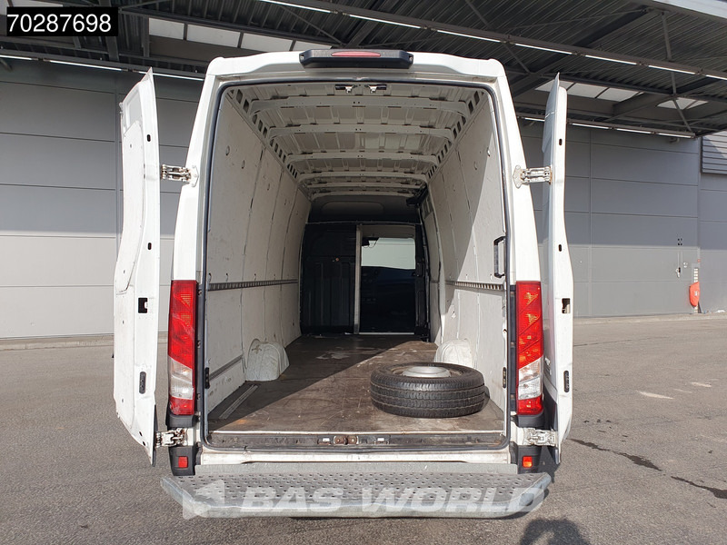 Iveco Daily 35S14 Automaat L3H2 3,5t Trekgewicht Airco Cruise Camera Euro6 L4H2 16m3 Airco Cruise control - Furgon: slika 3 Iveco Daily 35S14 Automaat L3H2 3,5t Trekgewicht Airco Cruise Camera Euro6 L4H2 16m3 Airco Cruise control - Furgon: slika 3