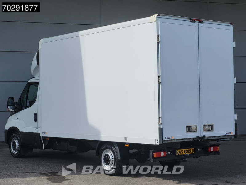 Iveco Daily 35S16 Automaat Bakwagen 160PK Achterdeuren Airco Camera Euro6 Meubelbak Koffer 21m3 Airco - Dostavno vozilo sa zatvorenim sandukom: slika 2 Iveco Daily 35S16 Automaat Bakwagen 160PK Achterdeuren Airco Camera Euro6 Meubelbak Koffer 21m3 Airco - Dostavno vozilo sa zatvorenim sandukom: slika 2