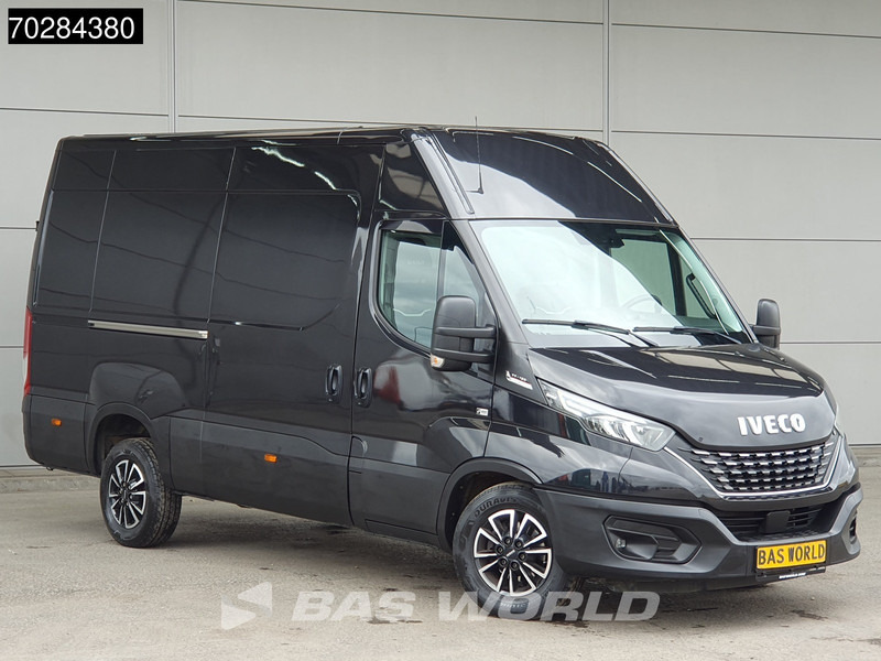 Iveco Daily 35S18 3.0L Automaat ACC Navi LED 3,5t Trekgewicht Airco Camera Parkeersensoren L2 12m3 Airco - Furgon: slika 3 Iveco Daily 35S18 3.0L Automaat ACC Navi LED 3,5t Trekgewicht Airco Camera Parkeersensoren L2 12m3 Airco - Furgon: slika 3