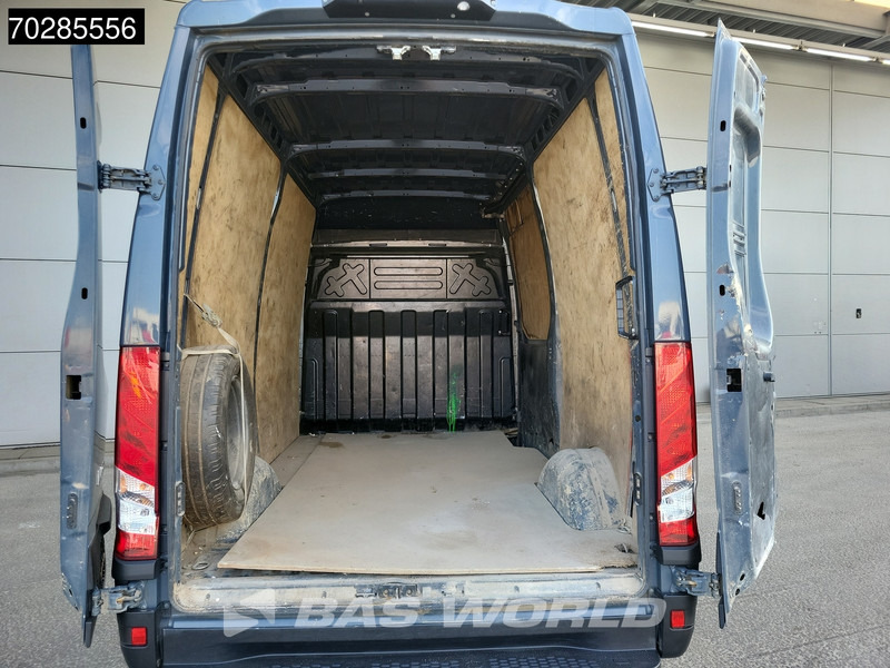 Iveco Daily 35S18 3.0L Automaat L2H2 3,5t Trekhaak LED Navi Airco Cruise Camera Euro6 L2 11m3 Airco Trekhaak Cruise control - Furgon: slika 3 Iveco Daily 35S18 3.0L Automaat L2H2 3,5t Trekhaak LED Navi Airco Cruise Camera Euro6 L2 11m3 Airco Trekhaak Cruise control - Furgon: slika 3