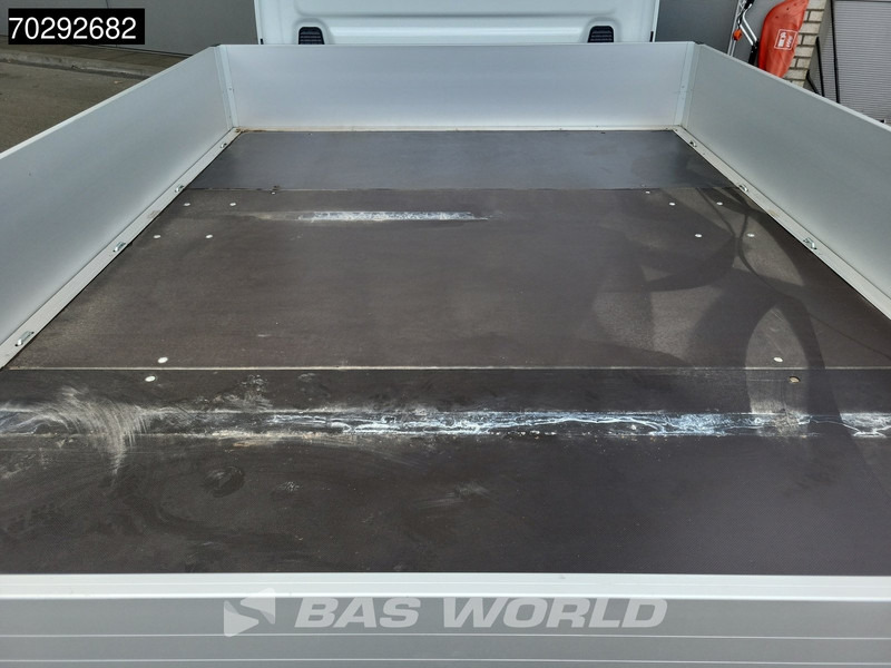 Dostavno vozilo sa otvorenom sandukom Iveco Daily 70C21 3.0L Automaat Dubbellucht 210PK Open Laadbak 3,5t Trekhaak 210PK LED Airco Cruise Euro6 Pritsche Pickup Airco Trekhaak Cru: slika 7 Dostavno vozilo sa otvorenom sandukom Iveco Daily 70C21 3.0L Automaat Dubbellucht 210PK Open Laadbak 3,5t Trekhaak 210PK LED Airco Cruise Euro6 Pritsche Pickup Airco Trekhaak Cru: slika 7