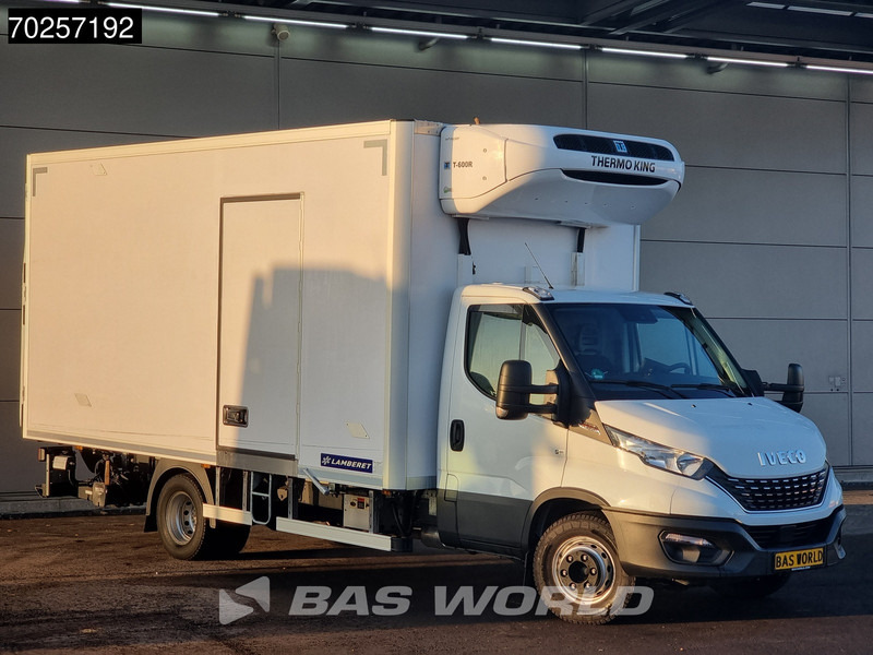 Iveco Daily 72C21 3.0L Koelwagen Laadklep Thermo King T-600R 380V Luchtvering Koelwagen Airco Cruise Camera Koeler Koel Kühlwagen 28m3 Airco - Dostavno vozilo hladnjača: slika 5 Iveco Daily 72C21 3.0L Koelwagen Laadklep Thermo King T-600R 380V Luchtvering Koelwagen Airco Cruise Camera Koeler Koel Kühlwagen 28m3 Airco - Dostavno vozilo hladnjača: slika 5